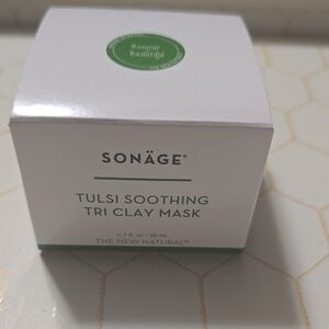 Sonäge Tulsi Soothing Tri Clay Mask - White and Green